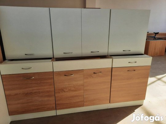 Fehér-sonoma konyhabútor, akár bontva is (AQ170)