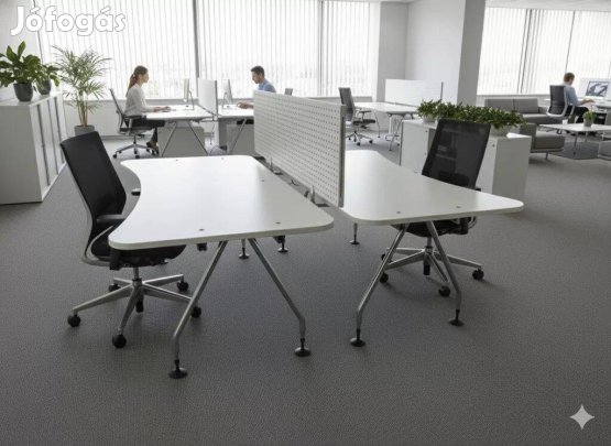 Fehér színű íróasztal, kétszemélyes - használt irodabútor