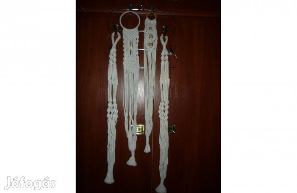 Fehér színű kézműves függő virágtartók makramék egységáron