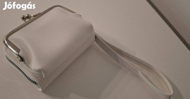 Fehér színű női pénztárca és kártyatartó