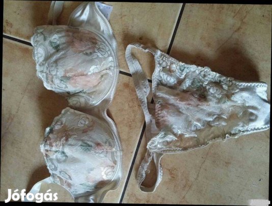 Fehérnemű szettek együtt nézz be