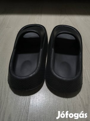Fekete Új női papucs 36-37 es méretben 