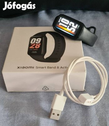 Fekete Xiaomi Smart Band 8 Active okoskarkötő _ aktivitásmérő eladó
