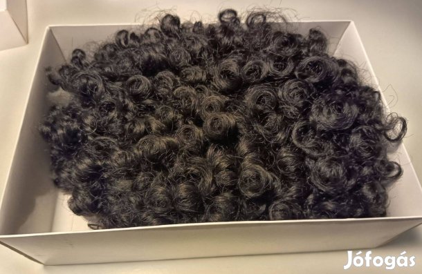 Fekete, Göndör, Gisela Mayer Paróka