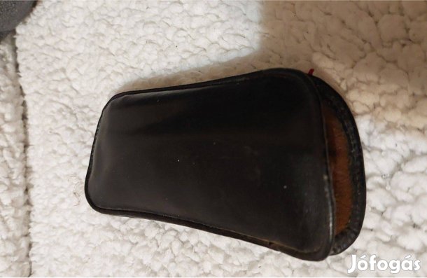 Fekete, bélelt bőr szemüvegtok eladó