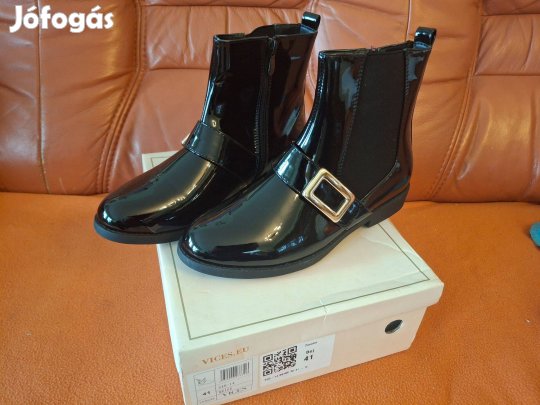 Fekete, csatos női bokacsizma csökkentett áron eladó - 40