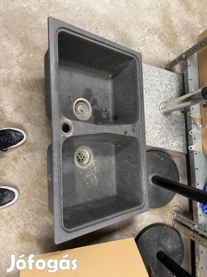 Fekete, kétmedencés gránit mosogatótálca