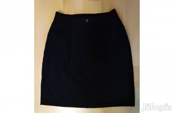 Fekete, tükörbársony szoknya S méret