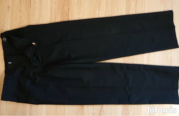 Fekete alkalmi szövetnadrág beírt mérete: 10-11 éves George márka