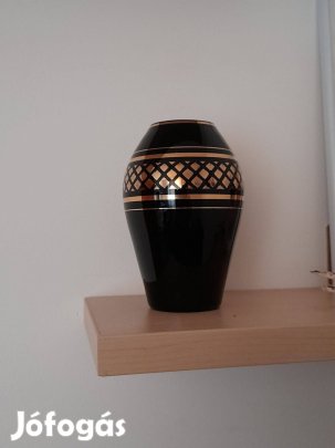 Fekete-arany üvegváza. 15 cm. Hibátlan állapotban