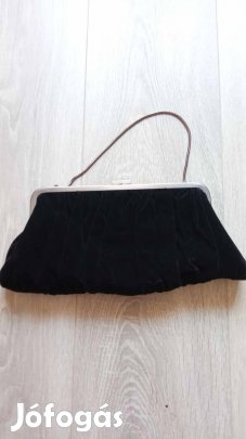 Fekete bársony női kézitáska elegáns 30*13 cm 1400 Ft