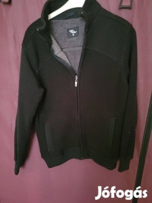 Fekete bélelt M-es zipzáras pulcsi /Cedar/