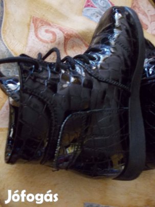 Fekete boka, lakk valódibőr gyógycipészáltal készült,35-36-méret!
