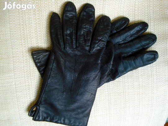 Fekete bőr, béelt kesztyű M-es