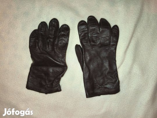 Fekete bőr hatású kesztyű