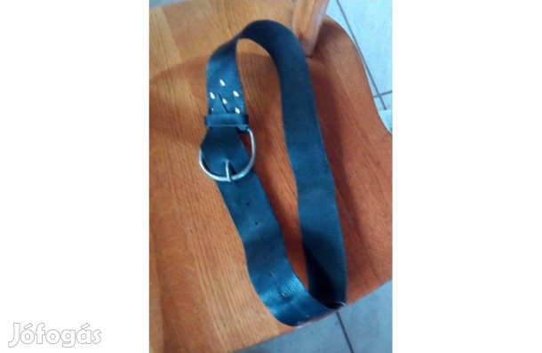 Fekete bőr öv fém díszítéssel 1 méter