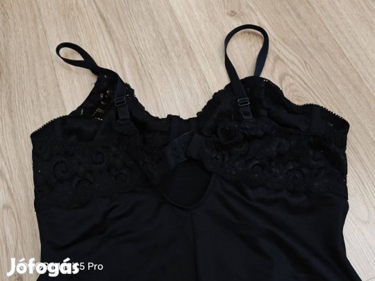 Fekete csipke fehérnemú body