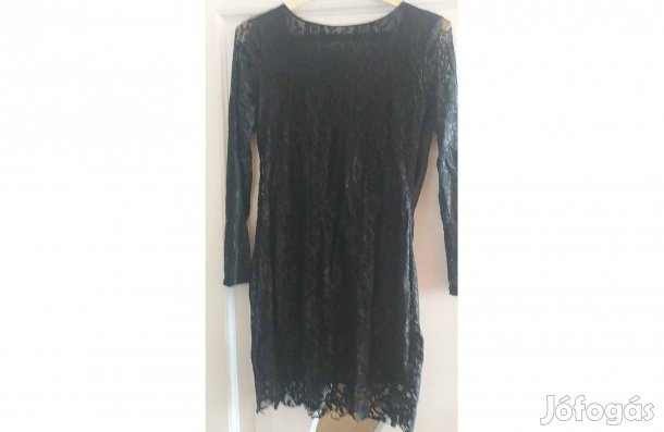 Fekete csipke ruha