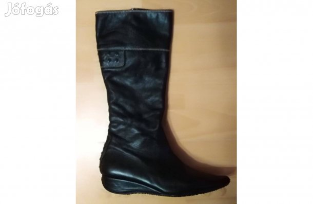 Fekete csizma 37-es méret
