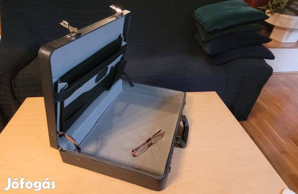 Fekete diplomata-táska, irattáska - számzáras használatlan állapotban