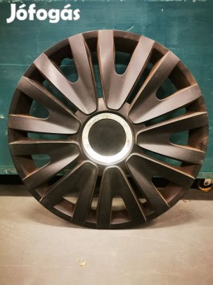 Fekete dísztárcsa 15 col