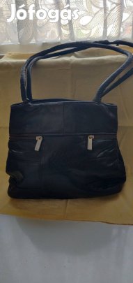 Fekete és egy barna