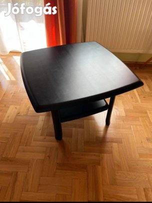 Fekete fa kisasztal, 70x70 cm