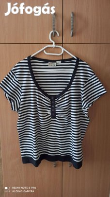 Fekete fehér csíkos rövid ujjú póló, felső 48-as