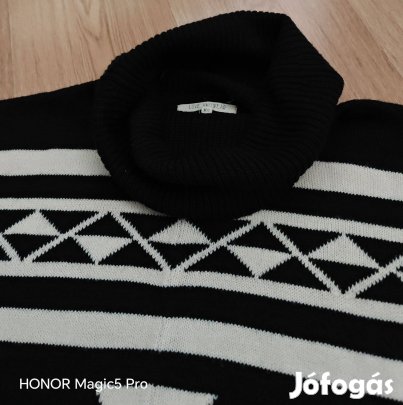 Fekete fehér női poncsó