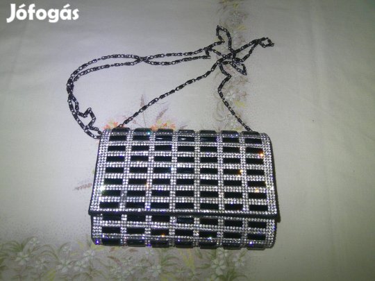 Fekete-fehér strasszos színházi kistáska