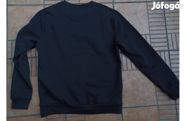 Fekete férfi pulóver L