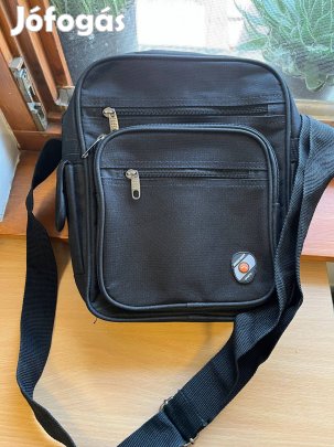 Fekete férfi válltáska, autós táska, irattáska Új Adventurer