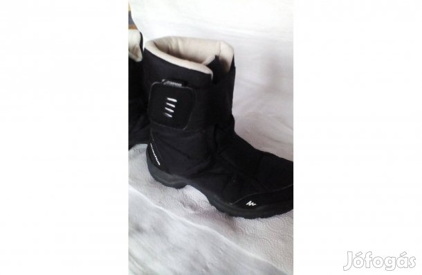 Fekete fiú csizma bélelt, tépőzáras 32-es
