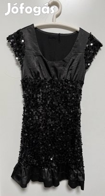 Fekete flitteres egyberuha