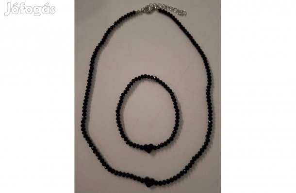 Fekete gyöngyökből álló nyaklánc és karkötő szett
