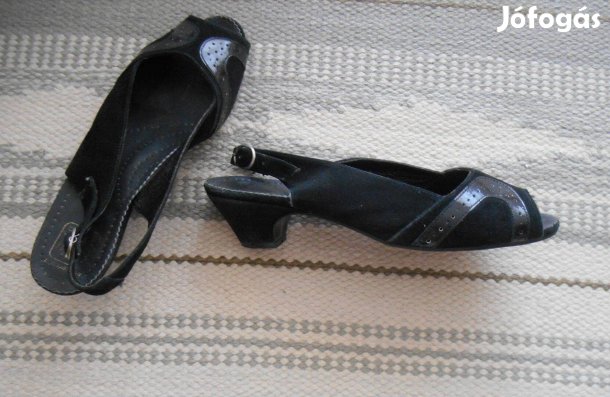 Fekete hasítottbőr szandál, 38,5-es