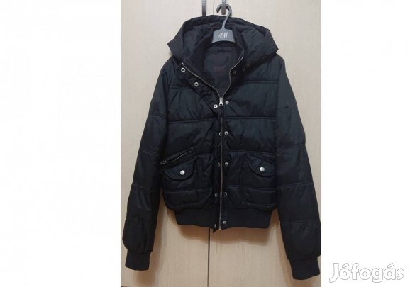 Fekete kapucnis sportos dzseki / kabát