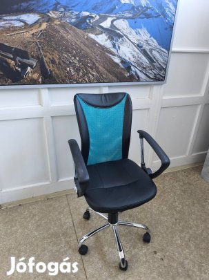 Fekete kék színű forgószék