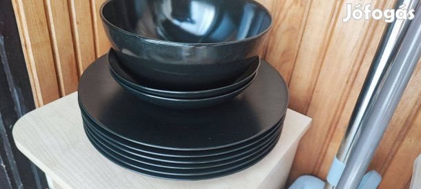 Fekete kerámia tányér + salátás tál