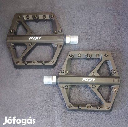 Fekete kerékpár bicikli platform taposó kerékpár pedál eladó