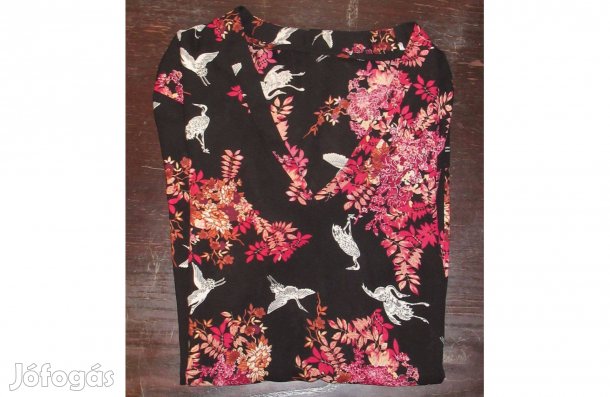 Fekete lila virágos madaras blúz S/M