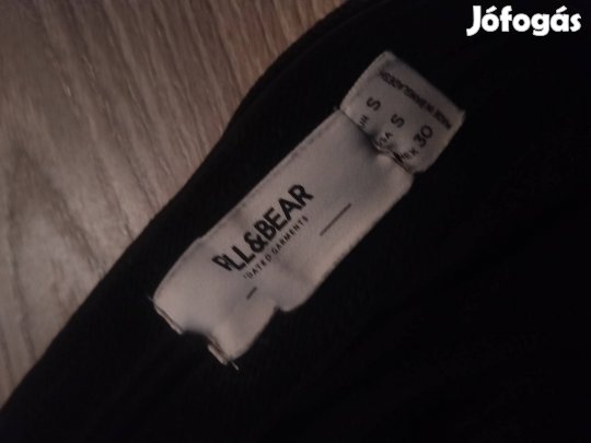 Fekete melegítőnadrág (Pull&Bear)