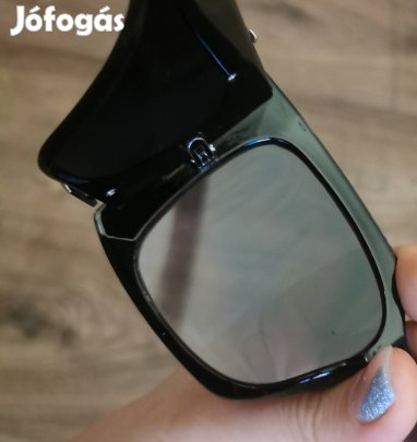 Fekete monogramos női divat napszemüveg ?