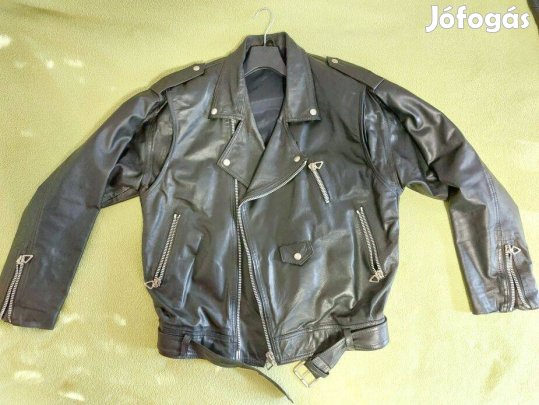 Fekete motoros bőrdzseki (kb. 175cm magas, 80-90kg férfiméret)