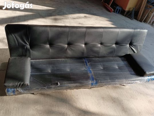 Fekete műbőr kanapé