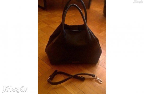 Fekete műbőr táska eladó