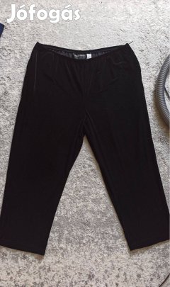 Fekete nagy méretű bársony nadrág 56-os