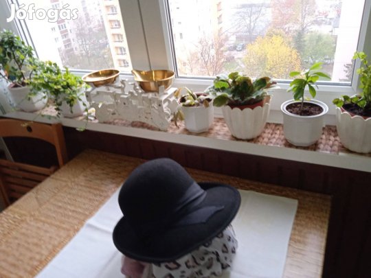 Fekete női kalap eladó