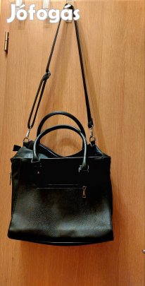 Fekete pakolos nói táska 27x39cm