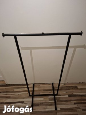 Fekete ruhaállvány